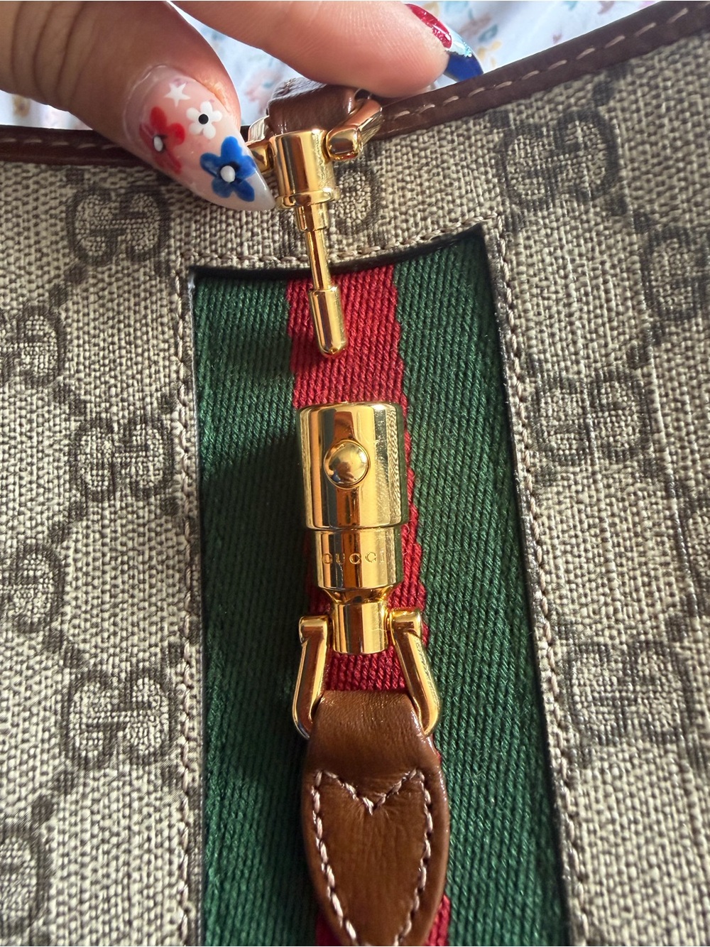 Gucci Beige GG Canvas Shoulder Bag with Brown Leather and Green-Red Web - Picture 6 of 9